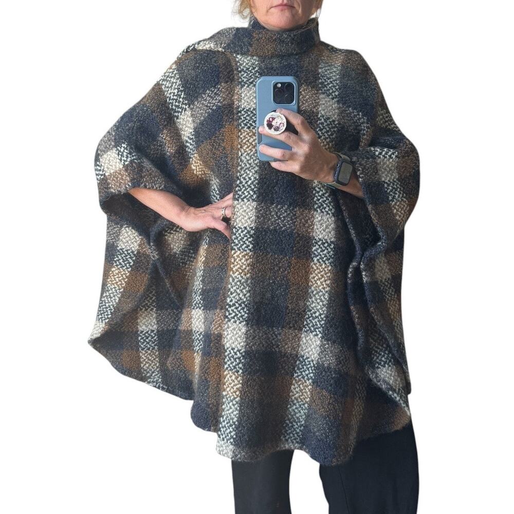 Vintage 1990s Branigan Weavers Ireland Plaid Cape Poncho Brown One Size